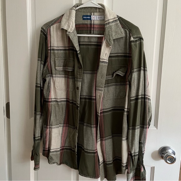 Old Navy Other - Mens old navy flannel size medium